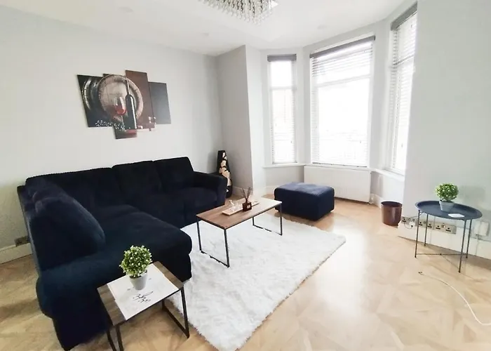 Room In Stockport Road